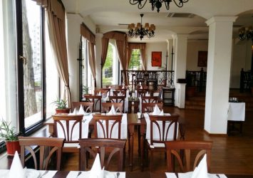 Restaurant Voievodal Baneasa romanesc medieval gustos